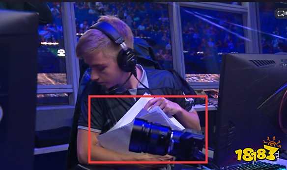 在这样的背 在这样的背